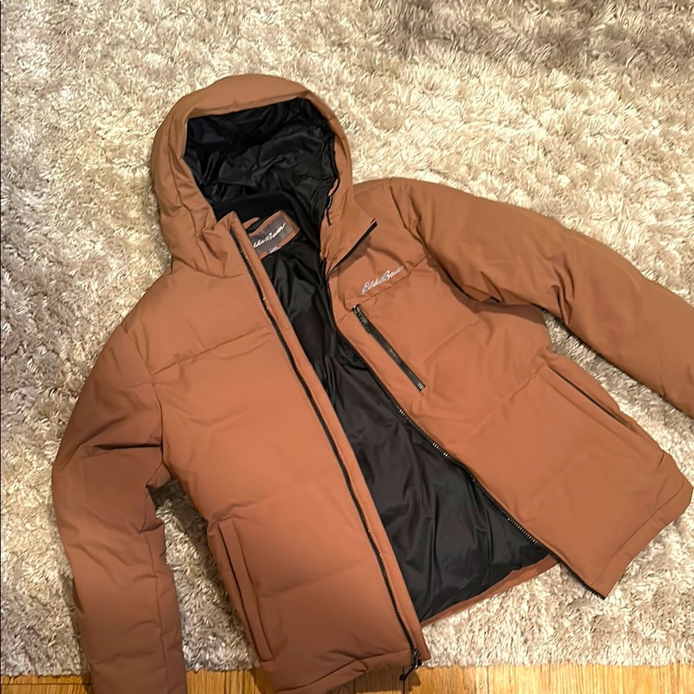 Eddie Bauer Men’s Hooded Puffer Jacket - M